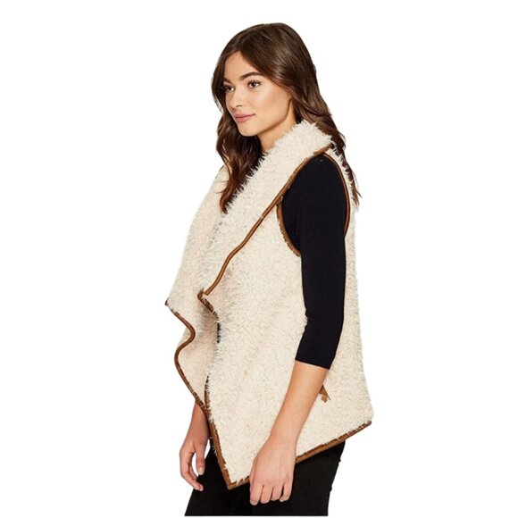 BB DAKOTA Kala faux shearling wubby Drape Front Vest Faux Fur Cream - Picture 3 of 6